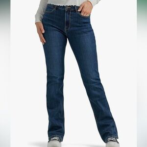 Wrangler High Rise Bold Boot jeans